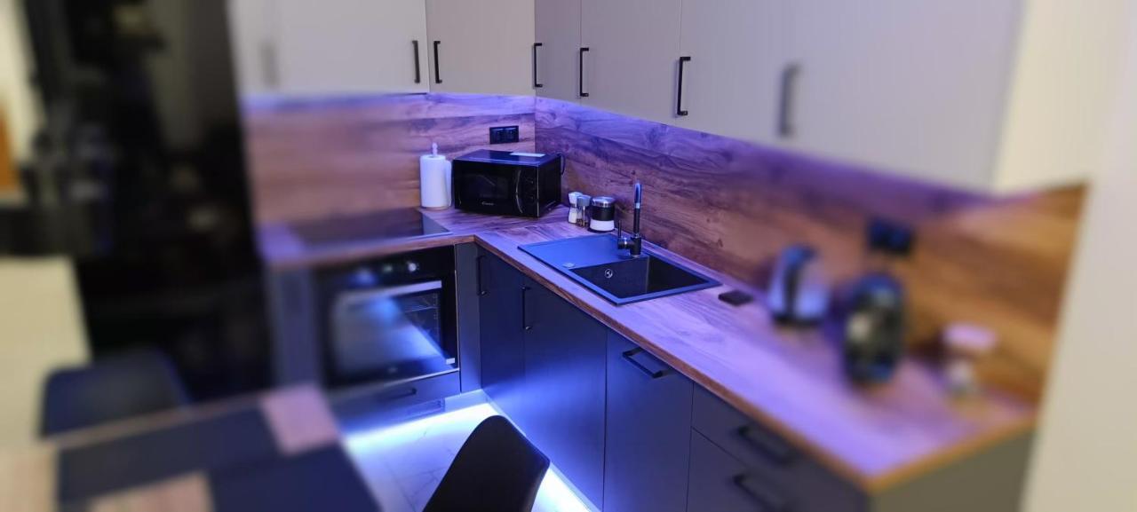 Luksusowy Apartament Przy Galerii 8Th Floor 키엘체 외부 사진