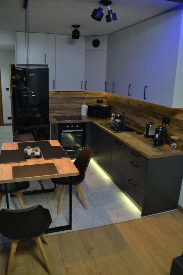 Luksusowy Apartament Przy Galerii 8Th Floor 키엘체 외부 사진