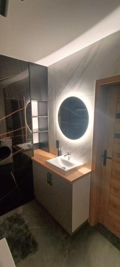 Luksusowy Apartament Przy Galerii 8Th Floor 키엘체 외부 사진