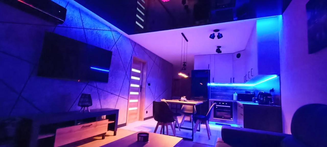 Luksusowy Apartament Przy Galerii 8Th Floor 키엘체 외부 사진