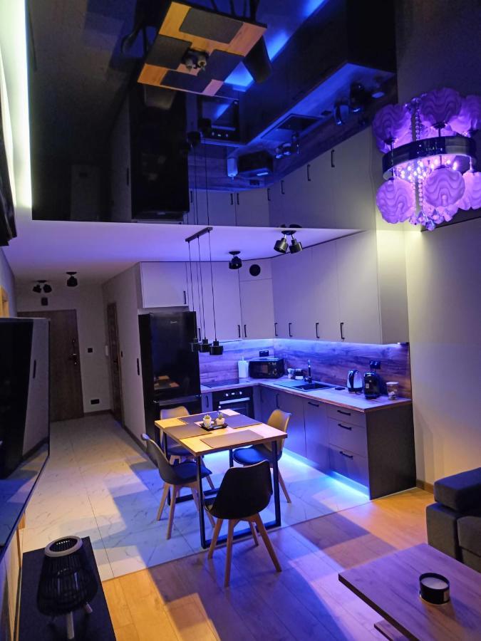 Luksusowy Apartament Przy Galerii 8Th Floor 키엘체 외부 사진