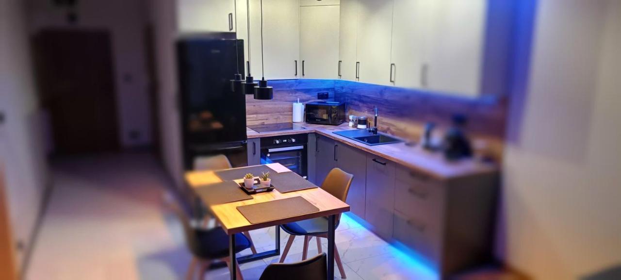 Luksusowy Apartament Przy Galerii 8Th Floor 키엘체 외부 사진