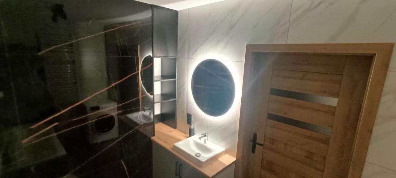 Luksusowy Apartament Przy Galerii 8Th Floor 키엘체 외부 사진