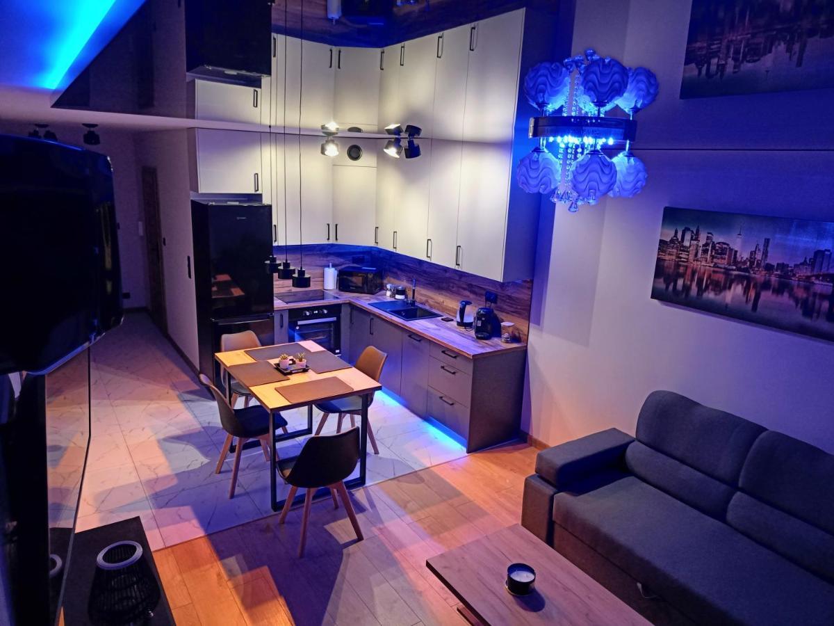 Luksusowy Apartament Przy Galerii 8Th Floor 키엘체 외부 사진